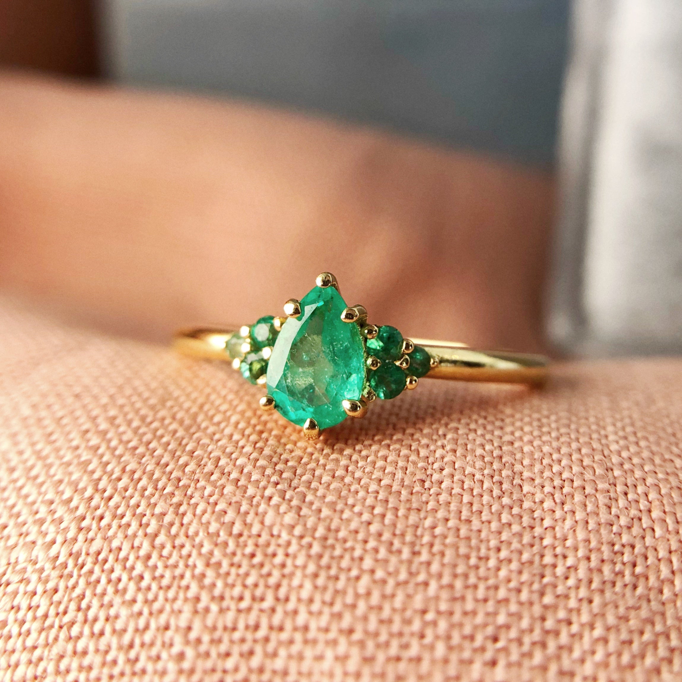 Emerald shop stones rings