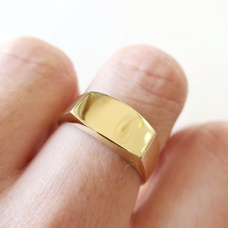 Rounded Rectangle Signet Ring