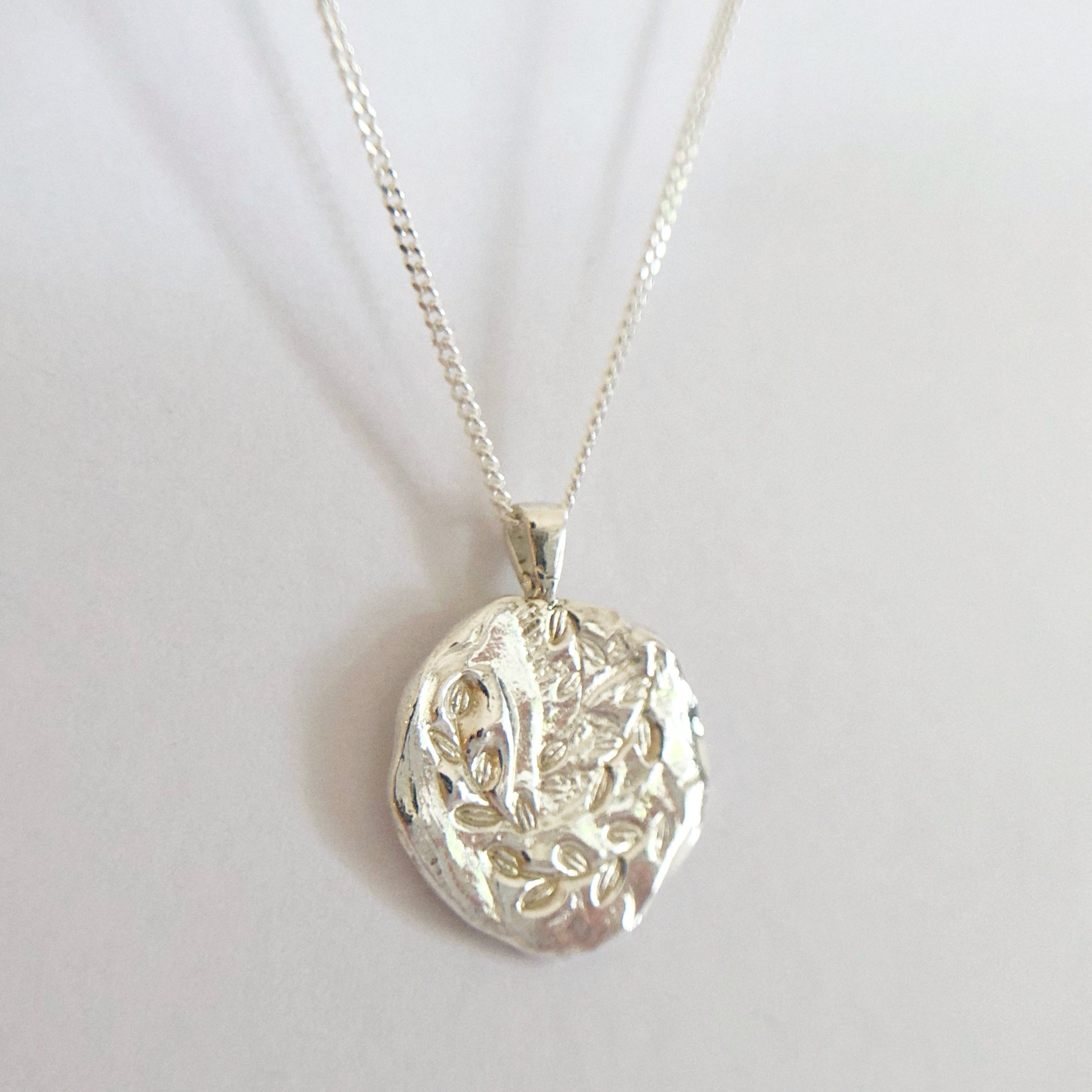 Little Flora Necklace