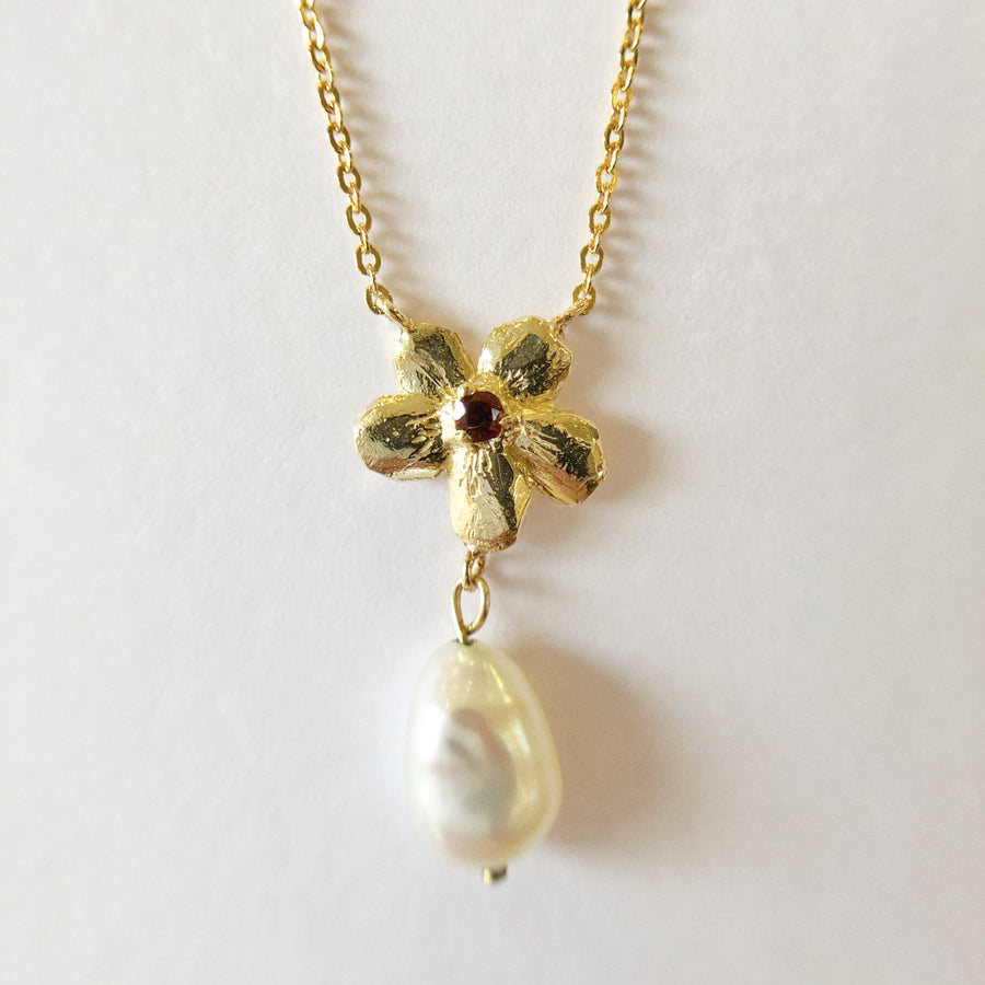 Primrose and Pearl Necklace