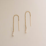 Yellow gold and pearl thread earrings