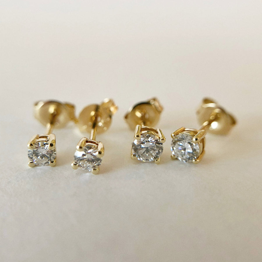 Round Diamond Studs