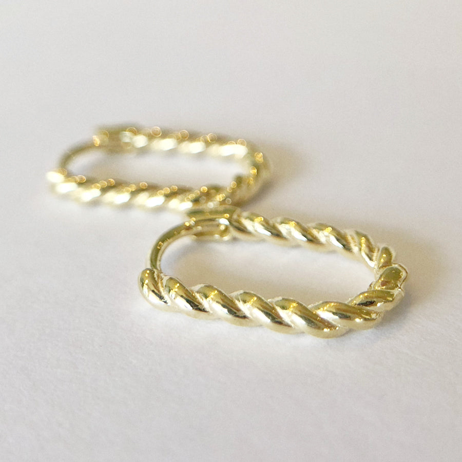 Twist Oval Huggies
