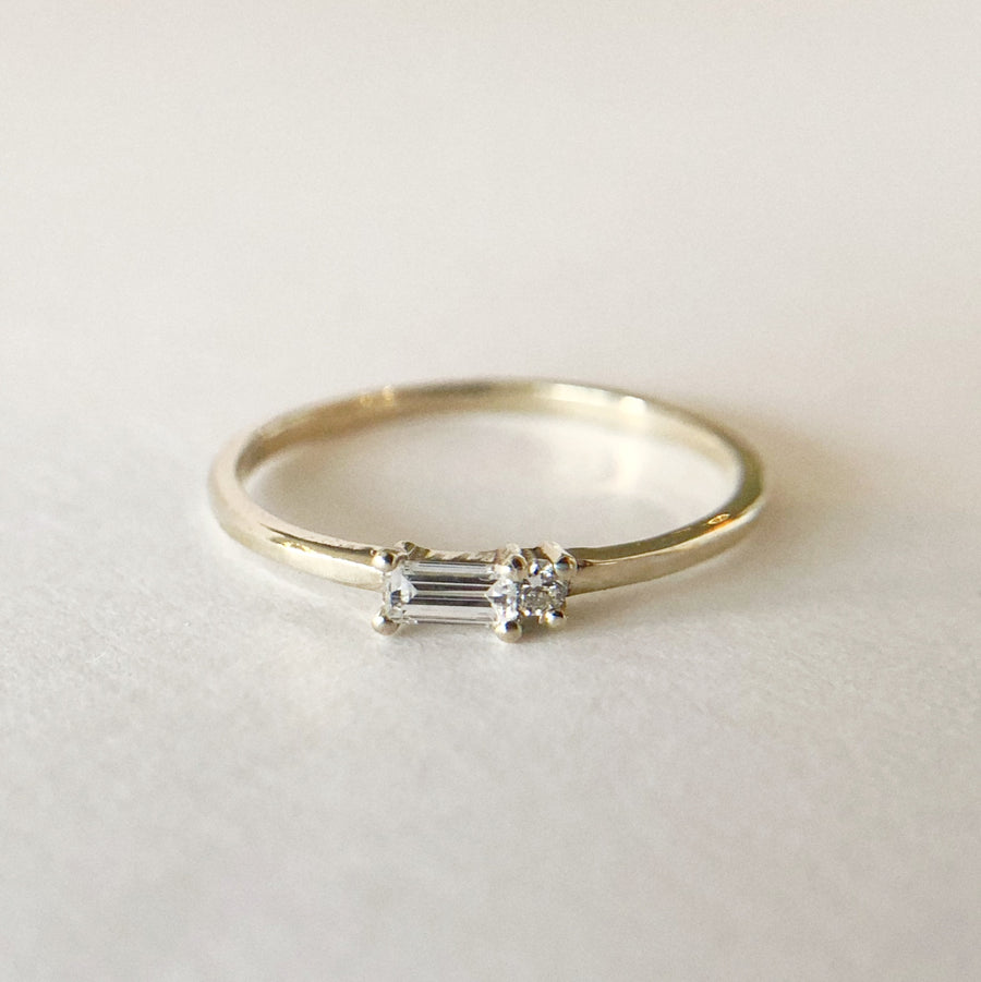 Baguette Round Ring