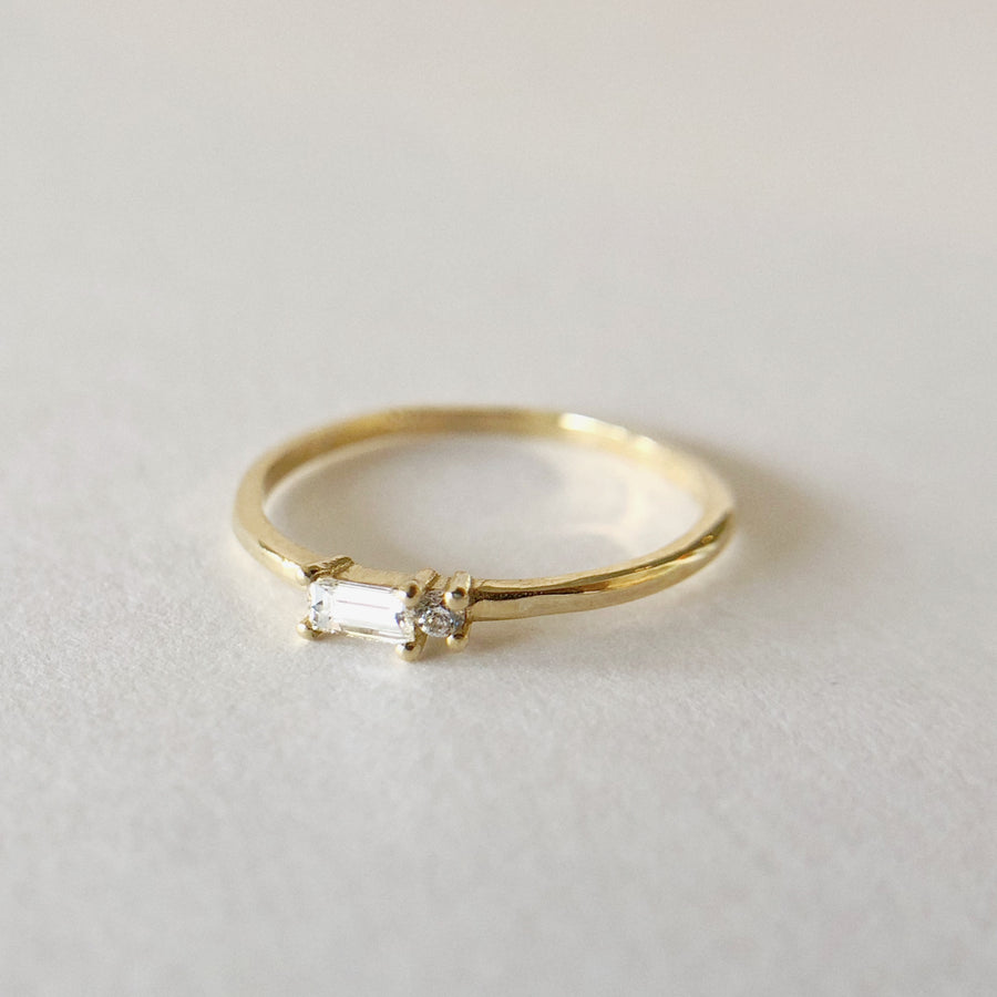 Baguette Round Ring