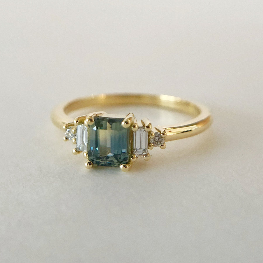 Bebe Ring 3 Australian Parti Sapphire with Diamonds