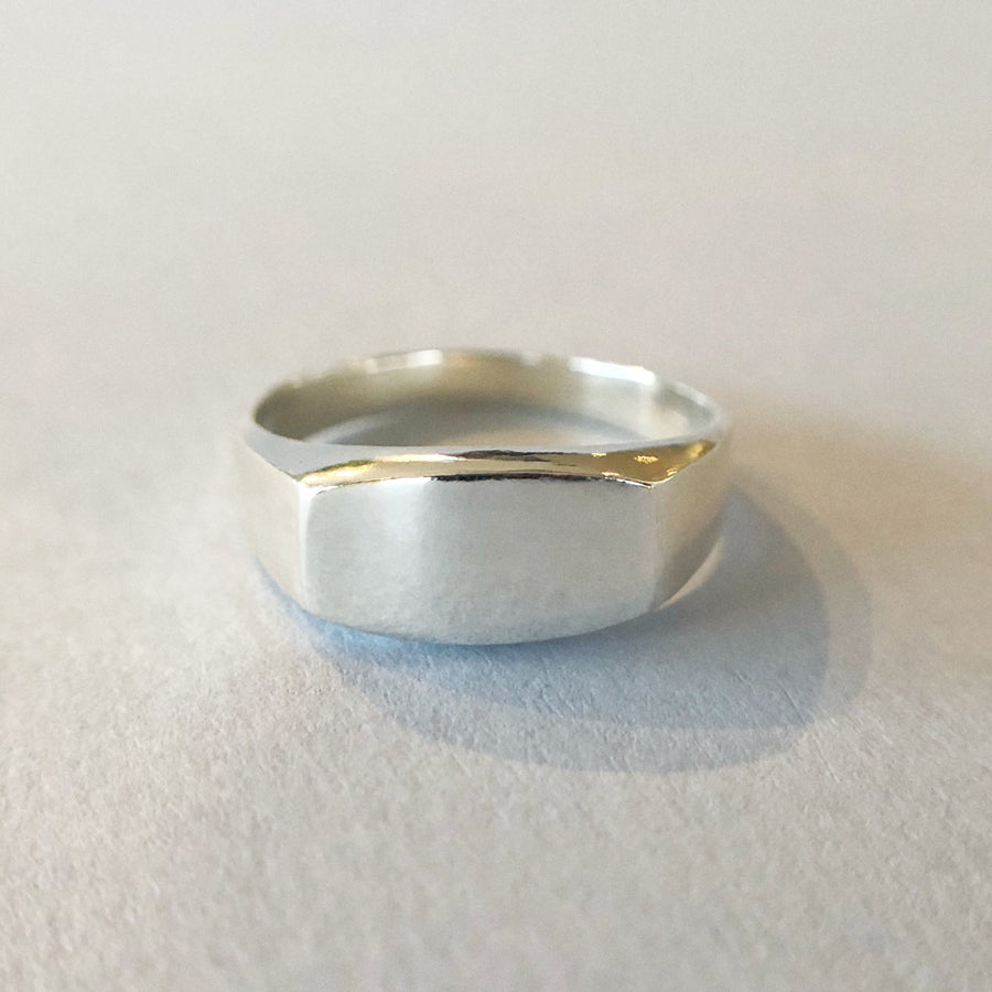 Rounded Rectangle Signet Ring