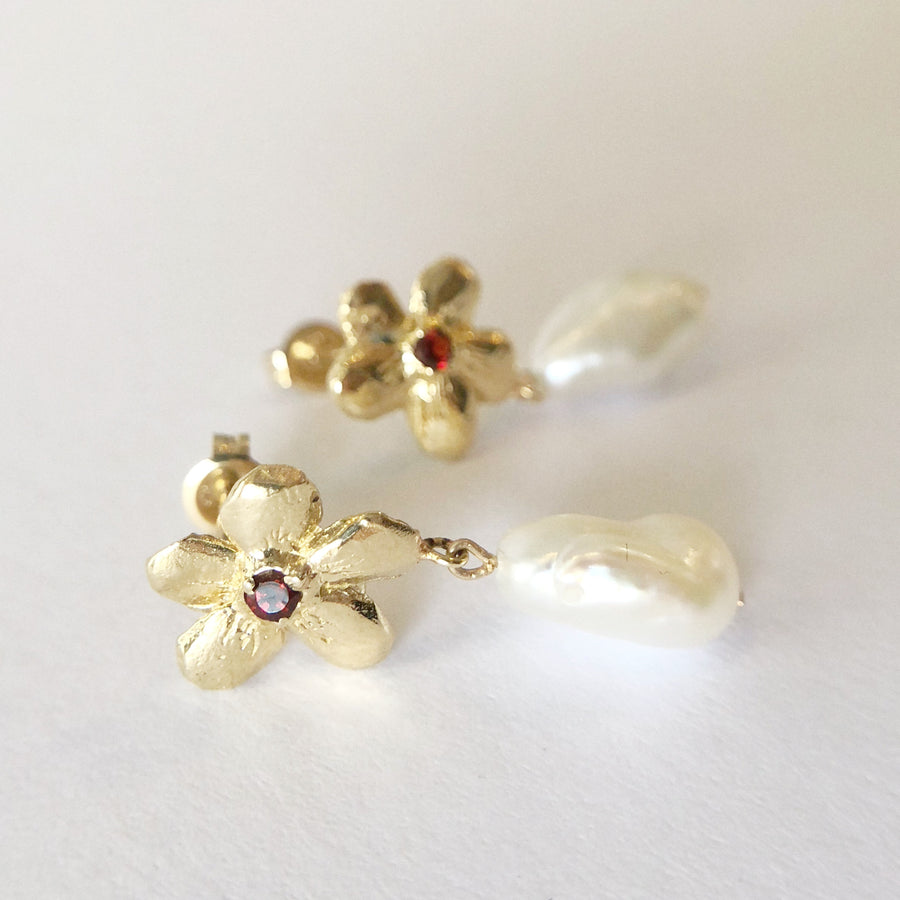 Primrose and Pearl Earrings