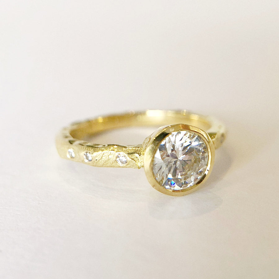 Valletta Ring IV with Diamonds