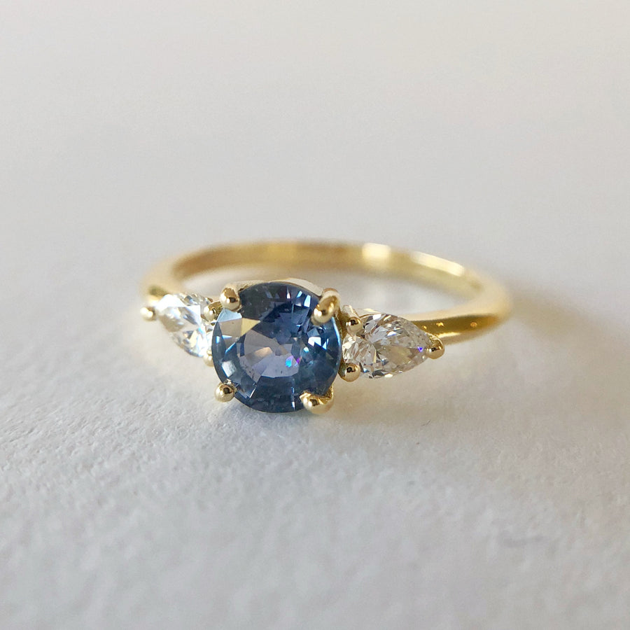 Willow Ring with Ceylon Sapphire and Diamonds